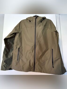 NWT Filson Field Olive Swiftwater Raincoat | Women’s M